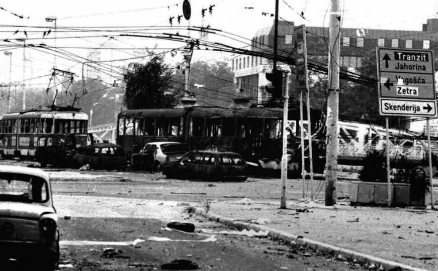 Najgrozomorniji rekord: Sjećanje na dan kada je na Sarajevo palo 3.777 granata